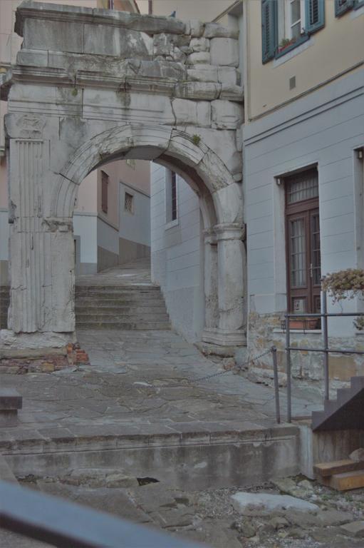 Casa Vacanza Tigor Triest Exterior foto